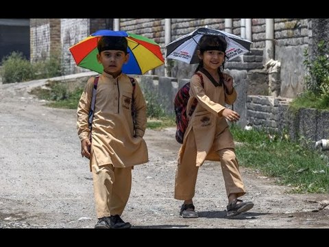 VIDEO: 56.000 écoles fermées au Pakistan à cause d'une épidémie de conjonctivite