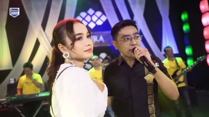 Insan Biasa  Tasya Rosmala Ft Gerry Mahesa Official Music Video