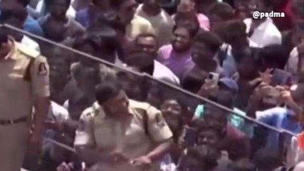 హైదరాబాద్: వీడియో.. గణేష్ శోభయాత్రలో పోలీసుల డ్యాన్స్ లు