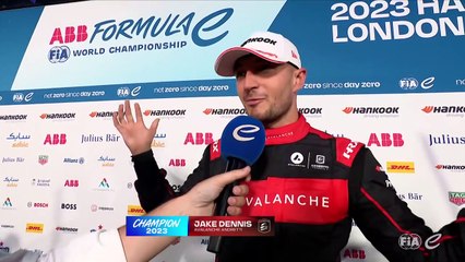 Dennis savoure son sacre mondial : "C'est incroyable, ça représente beaucoup pour moi"