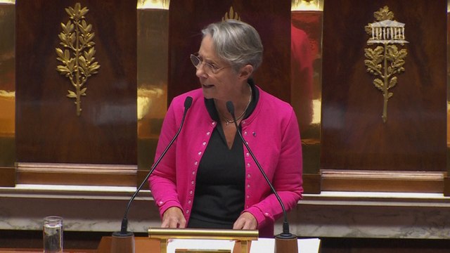 « Il va falloir que ça cesse » : Élisabeth Borne brandit le 49.3 sous les huées de l’opposition