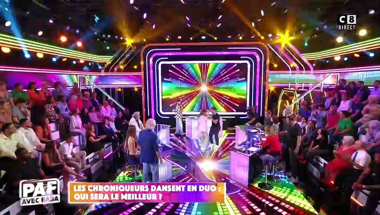 "TPMP" : Alex Goude recadré par Cyril Hanouna après avoir mis une main aux fesses à Valérie Bénaïm