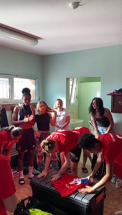 LE "VICTORY SONG" DE NOS SÉNIORS FÉMININES R2F !!!