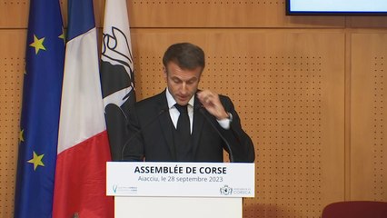 Langue corse: Emmanuel Macron propose un "service public de l'enseignement en faveur du bilinguisme"
