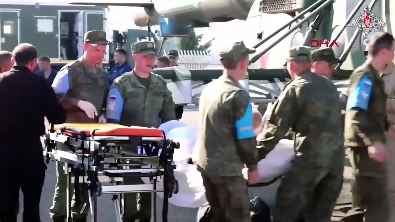 Les soldats de la paix russes ont évacué des civils blessés au Karabakh avec des hélicoptères