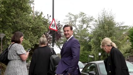 Lee Ryan leaves Isleworth Crown Court after receiving 12-month suspended sentence