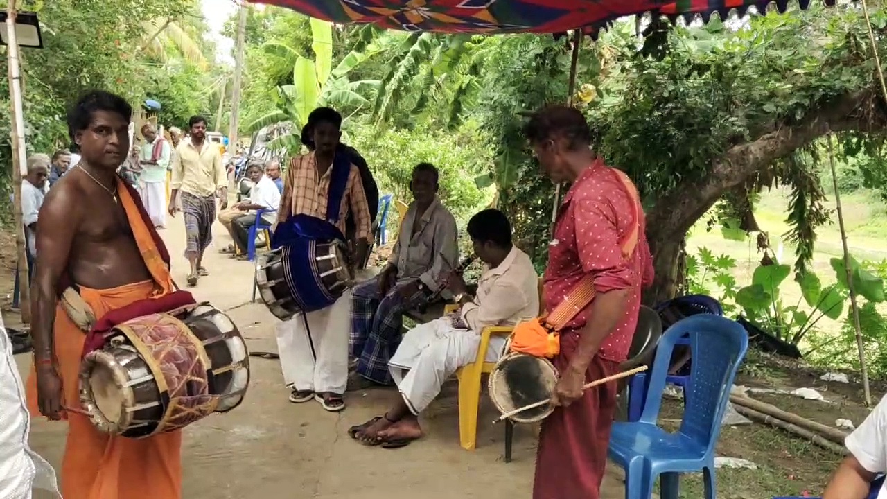மரணத்திலும் பிரியாத அதே நேசம்; மயிலாடுதுறையில் கணவர் இறந்த துக்கத்தில் அதே நாளில் உயிரிழந்த மனைவி