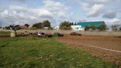 Wrak Race w gminie Miłoradz. 8 runda Polskiej Ligi Wraków