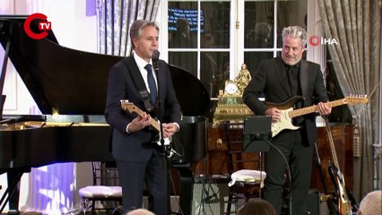 ABD Dışişleri Bakanı Blinken’dan gitar şovu