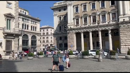 Prove di riapertura al pubblico per piazza Colonna a Roma