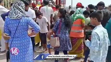 Boy Crying During Ganesh Nimajjanam 2023 | Hyderabad | V6 News
