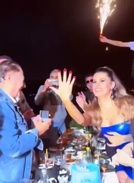 Mehmet Ali Erbil, 40 yaş küçük sevgilisi Gülseren Ceylan'a evlilik teklifi etti