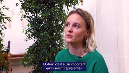 Les premiers pas de la benjamine Mathilde Ollivier au Sénat