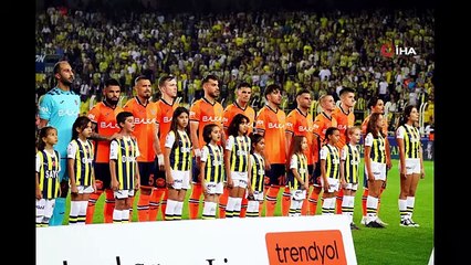 Trendyol Süper Lig: Fenerbahçe: 3 - RAMS Başakşehir: 0 (İlk yarı)
