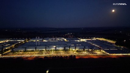 بعد عطل معلوماتي جسيم في مصانعه... عملاق السيارات الألماني فولكسفاغن يستأنف الإنتاج