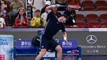 Andy Murray repeatedly smashes racket as he wastes three match points