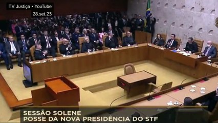 Luís Roberto Barroso toma posse como novo presidente do STF