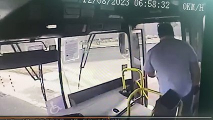 Passageiro é expulso de ônibus e agredido por motorista