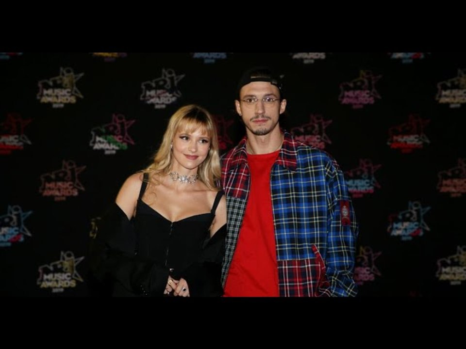 VIDEO: "Tu seras toujours avec nous" : Angèle et Roméo Elvis annoncent la mort d'un de leurs proches