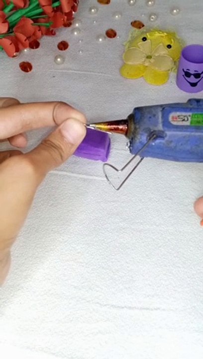 DIY cute keychain  #creativefatimaakram #diy #craft #youtubeshorts #viralshorts