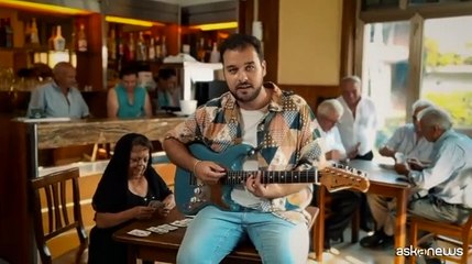 Napoleone racconta con ironia la delusione d'amore in Romantico Noir