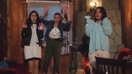 !يلدز تلتقي بضيوفها الجدد لأول مرة | (Kuzey Yıldızı İlk Aşk) | النسخة القصيرة مترجمة للعربية - مترجم بالعربية