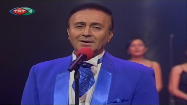 Ali Osman Akkuş / Severim her güzeli senden eserdir diyerek