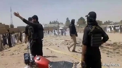 Download Video: Esplosione vicino a una moschea in Pakistan, almeno 52 morti