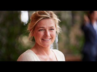 VIDEO: Anne-Elisabeth Lemoine (C à vous), sa famille nombreuse "joyeux bordel" : touchantes confiden