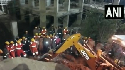 लखनऊ में मल्टी लेवल पार्किंग की जमीन धंसी, 2 की मौत, 12 घायल