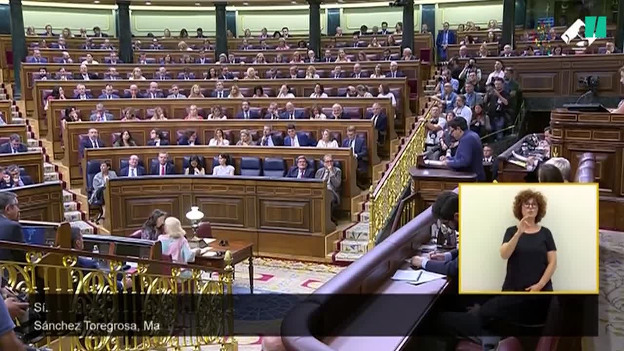 Inevitable: lo que ha pasado al votar de nuevo el diputado del PSOE que se equivocó con Feijóo