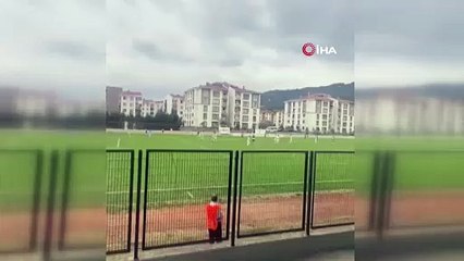 Tehlikeli maç keyfi! Bakın nereden izlediler