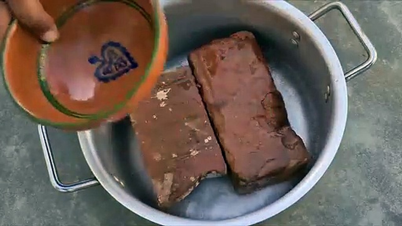 Lahori_Chargha_Recipe_|_لاہوری_چرغہ_|_Steamed_Fried_Chicken_Recipe_by_Mubashir_Saddique