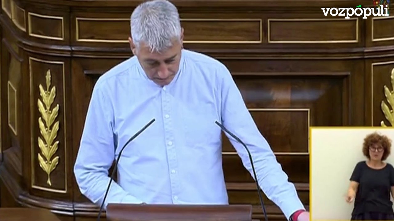 Oskar Matute (Bildu) a Feijóo: "Nos da igual si PP y Vox o Vox y PP. El orden de los factores no altera el neofascismo"