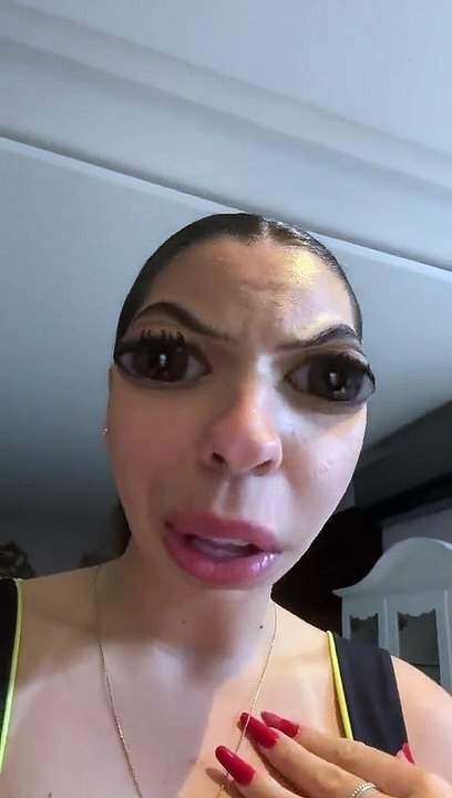 Tiktoker exibe mãe e namorado na cama e vídeo se torna viral