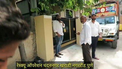 कसा मागे लागला हा नाग पहाच नक्की Indian Specialed Cobra Rescue