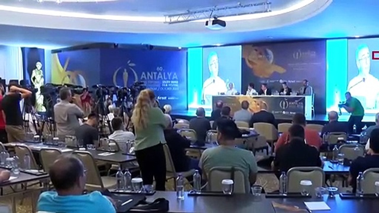 Altın Portakal Film Festivali'nden Gençlik ve Spor Bakanlığı çekildi mi? Bakanlıklar Altın Portakal'dan neden çekiliyor?