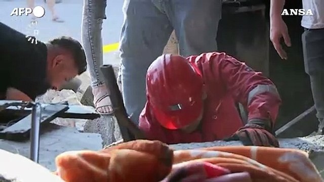 Iraq, almeno 100 morti in un incendio durante una festa