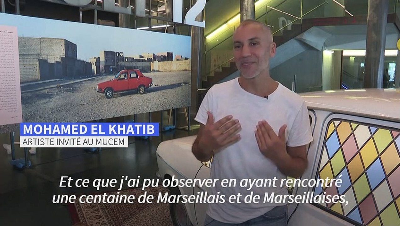 Au Mucem à Marseille, exposition de voitures du "retour au bled"