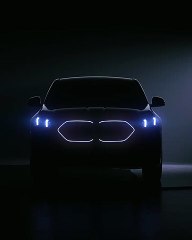 BMW X2 في إعلان تشويقي غامض لا يكشف سوى شبكتها المضيئة