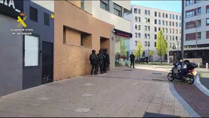 Verónica R, la yihadista que adoctrinaba a sus hijos en Vitoria, realizó "acciones previas" para trasladarse a zonas de conflicto