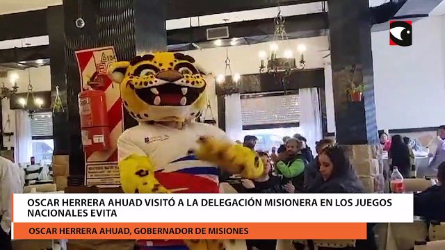 Oscar Herrera Ahuad visitó a la delegación misionera en los Juegos Nacionales Evita