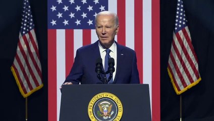Biden pede a ativista que o interrompeu que se cale (mas promete reunião)