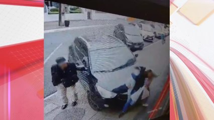 Mulher com bebê no colo é prensada em parede por carro no PR; vídeo