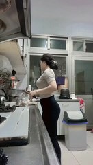 udah cantik pinter masak -- _viral _tiktok _storywa30detik(720P_HD)