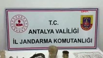 Opération d'artefacts historiques à Antalya Kepez : des milliers de pièces saisies