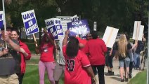 EUA: Mais 7.000 trabalhadores se juntam à greve do sindicato do setor automotivo