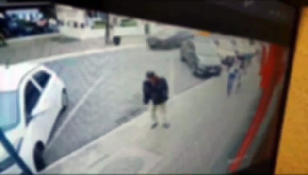 Motorista invade calçada e atropela mãe com bebê de colo; condutor afirma que passou mal