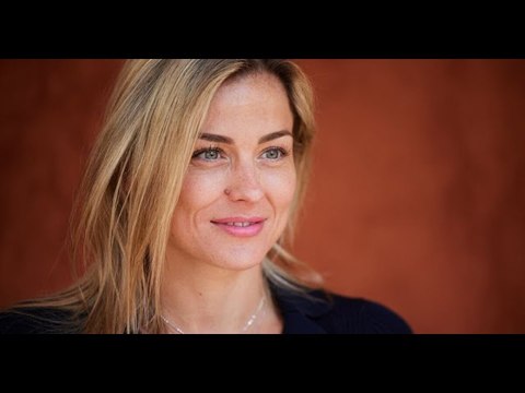 VIDEO: Ma première histoire importante : Laure Boulleau, longtemps en couple avec un séduisant foo