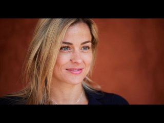 VIDEO: "Ma première histoire importante" : Laure Boulleau, longtemps en couple avec un séduisant foo